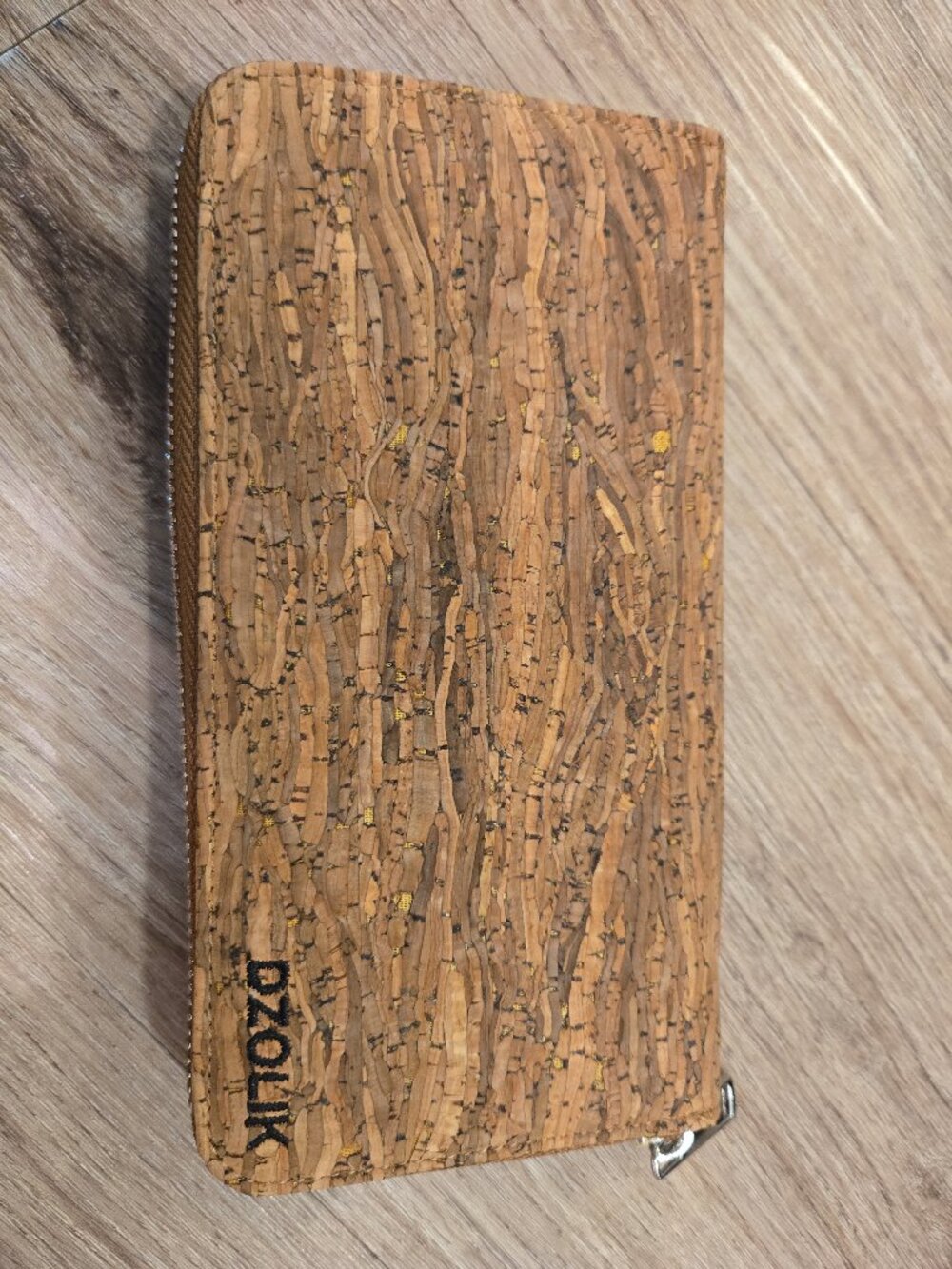 Dzolik Women's Cork Wallet - Bark Pattern w/ Zip Pocket
